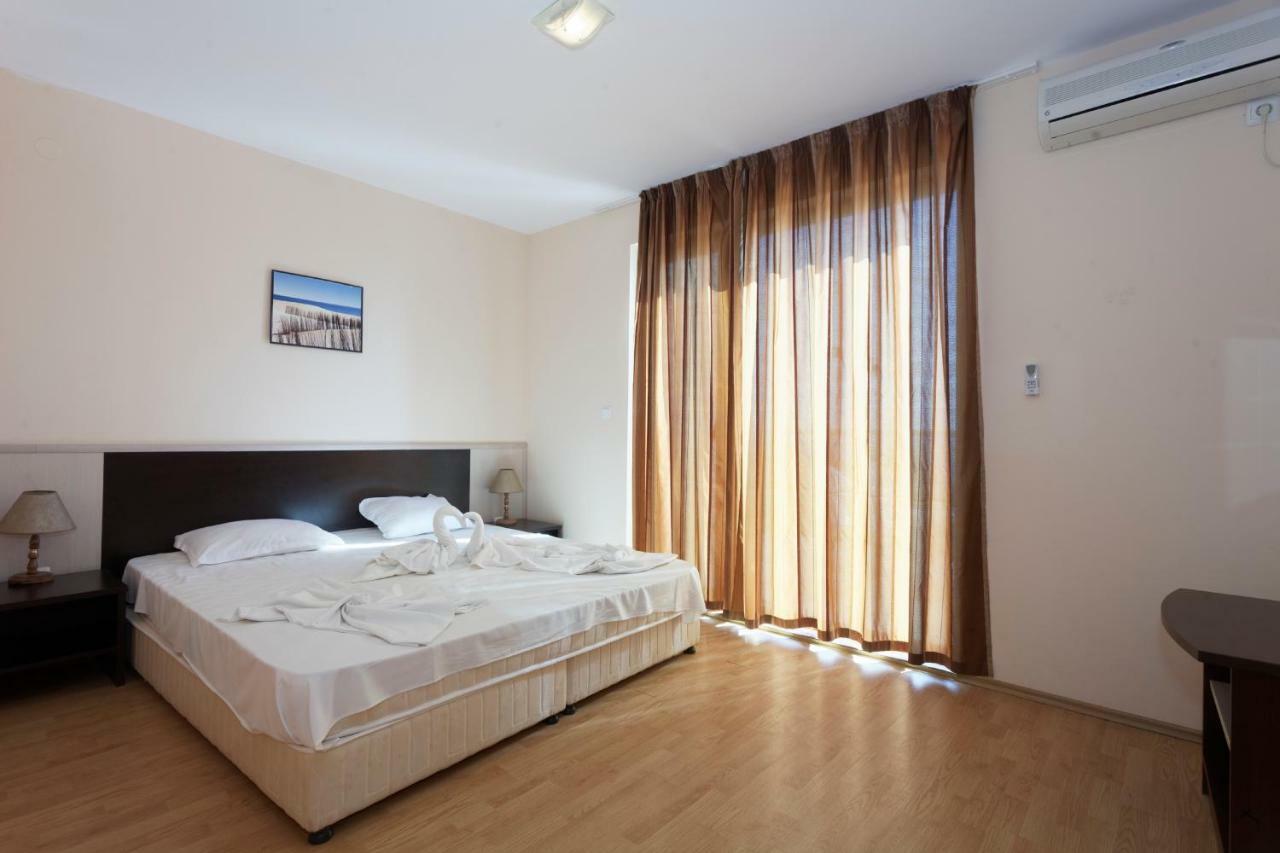 Vemara Club Hotel And Villas - Free Parking And Free Beach Access Byala  Dış mekan fotoğraf