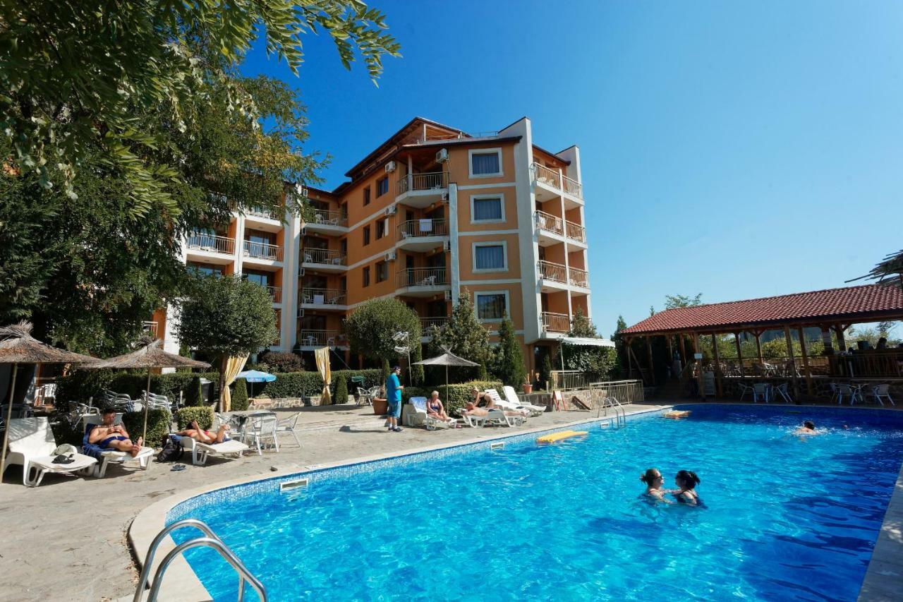 Vemara Club Hotel And Villas - Free Parking And Free Beach Access Byala  Dış mekan fotoğraf
