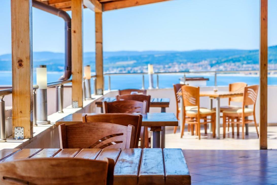 Vemara Club Hotel And Villas - Free Parking And Free Beach Access Byala  Dış mekan fotoğraf